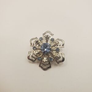 Silvertone Snowflake Brooch